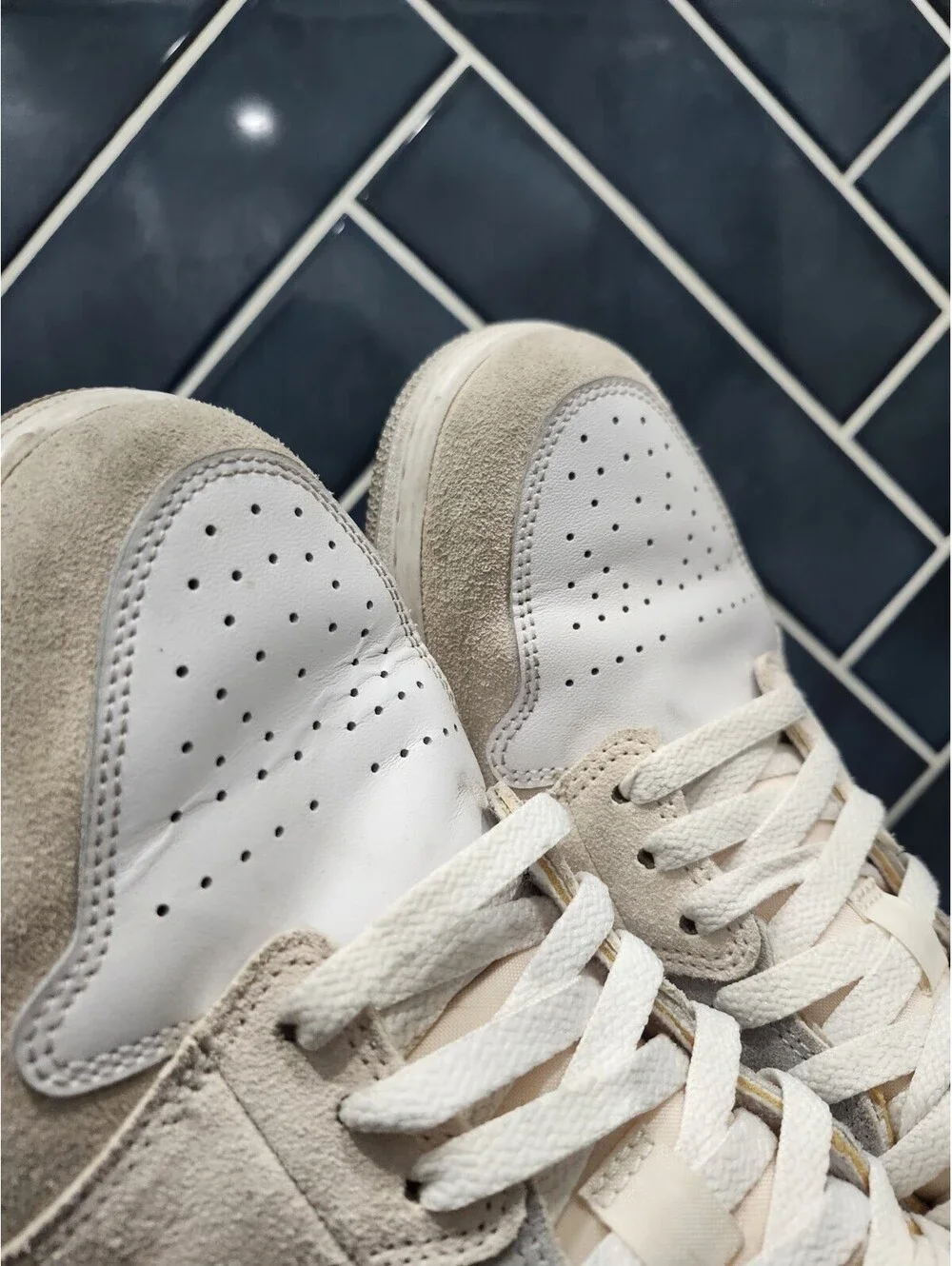 Nike Air Jordan 1 US MENS 10 Craft  Cream/ Phantom (DN1635-100)